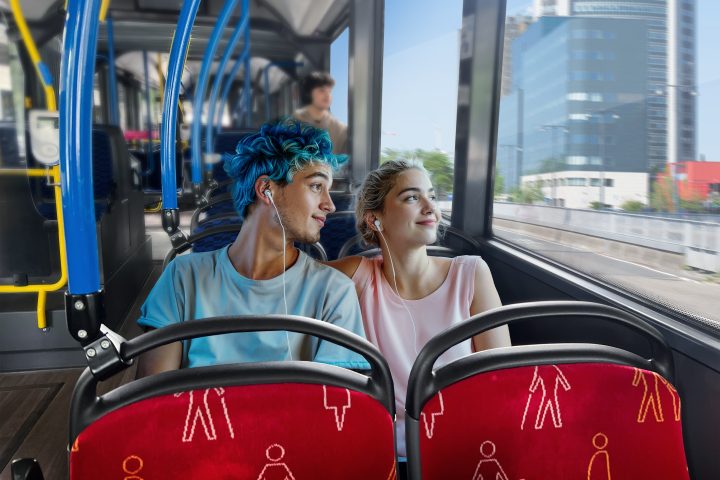 moment-bus